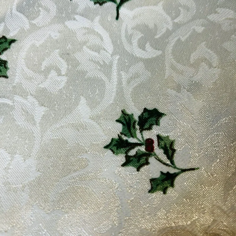 Lot of 8 Holiday Christmas Napkins Jacquard Print Holiday Ivory Red